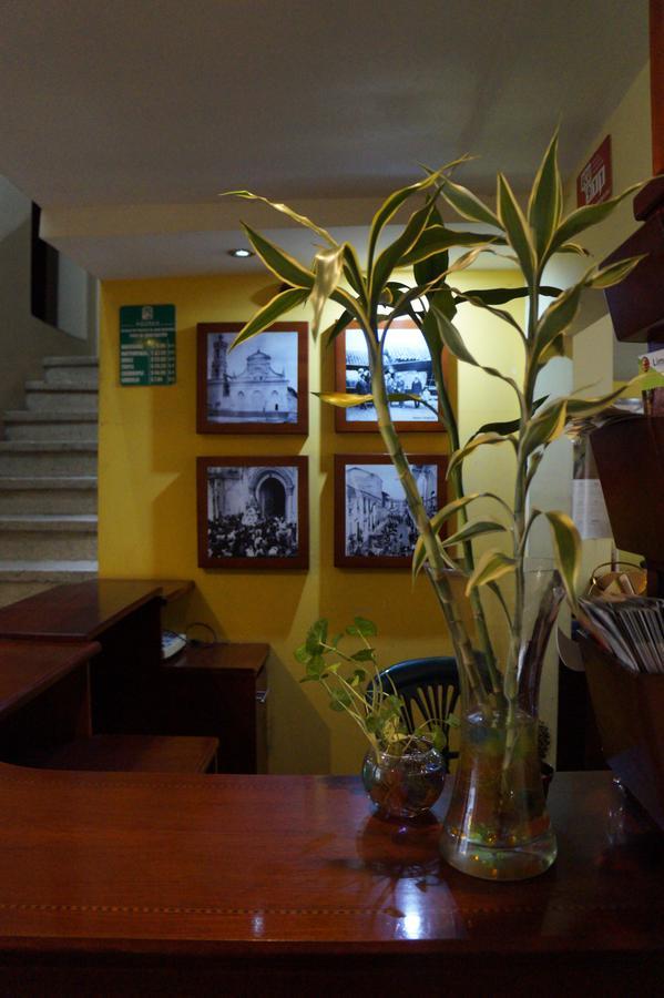 Hostal Pucara Лоха Экстерьер фото
