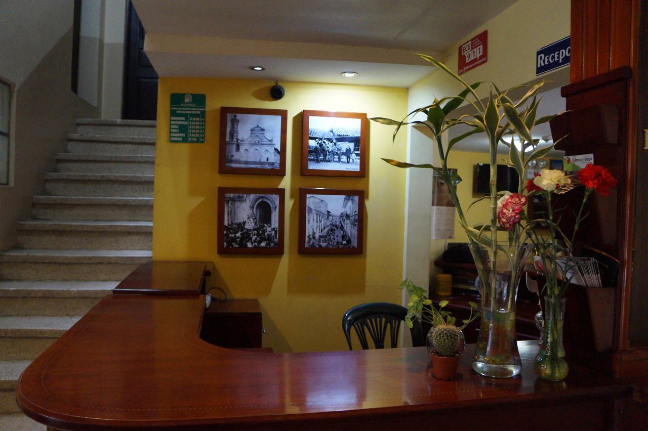 Hostal Pucara Лоха Экстерьер фото
